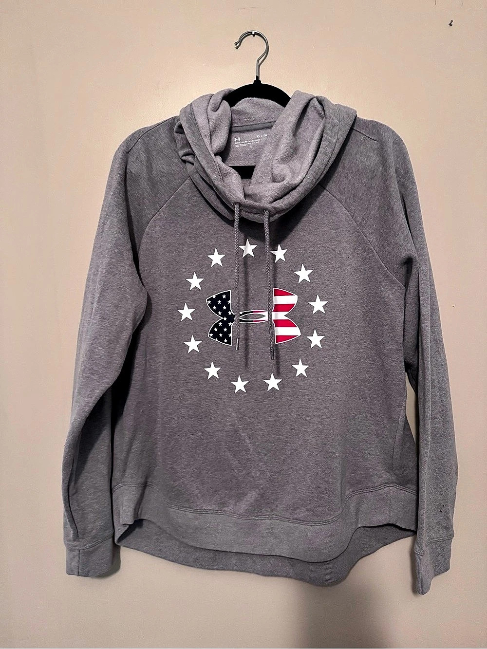 Under Armour UA Freedom Funnel Neck Hoodie Gray & White XL